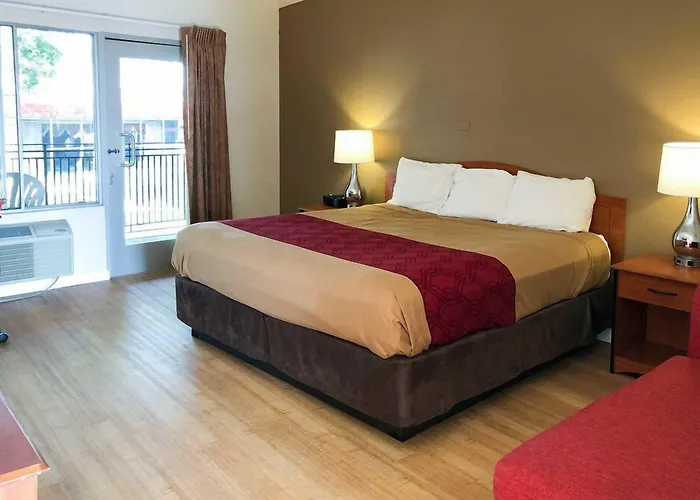 Garden Inn & Suites Oakland Airport